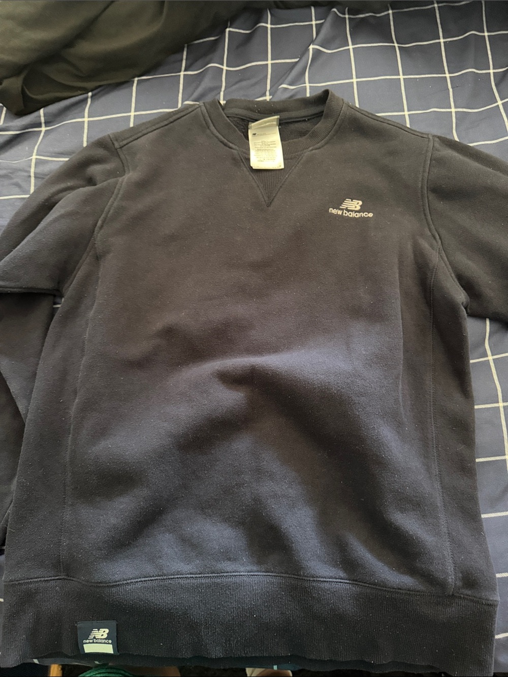 New Balance Men's Navy Blue Crewneck Sweatshirt
